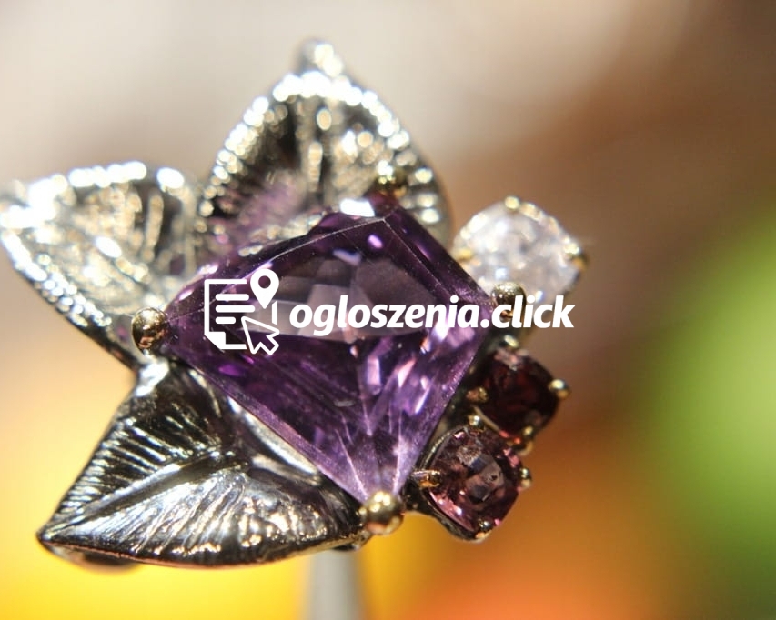 Zdjęcie produktu Artystyczny pierscionek srebrny naturalny ametyst spinele granat r 15.5