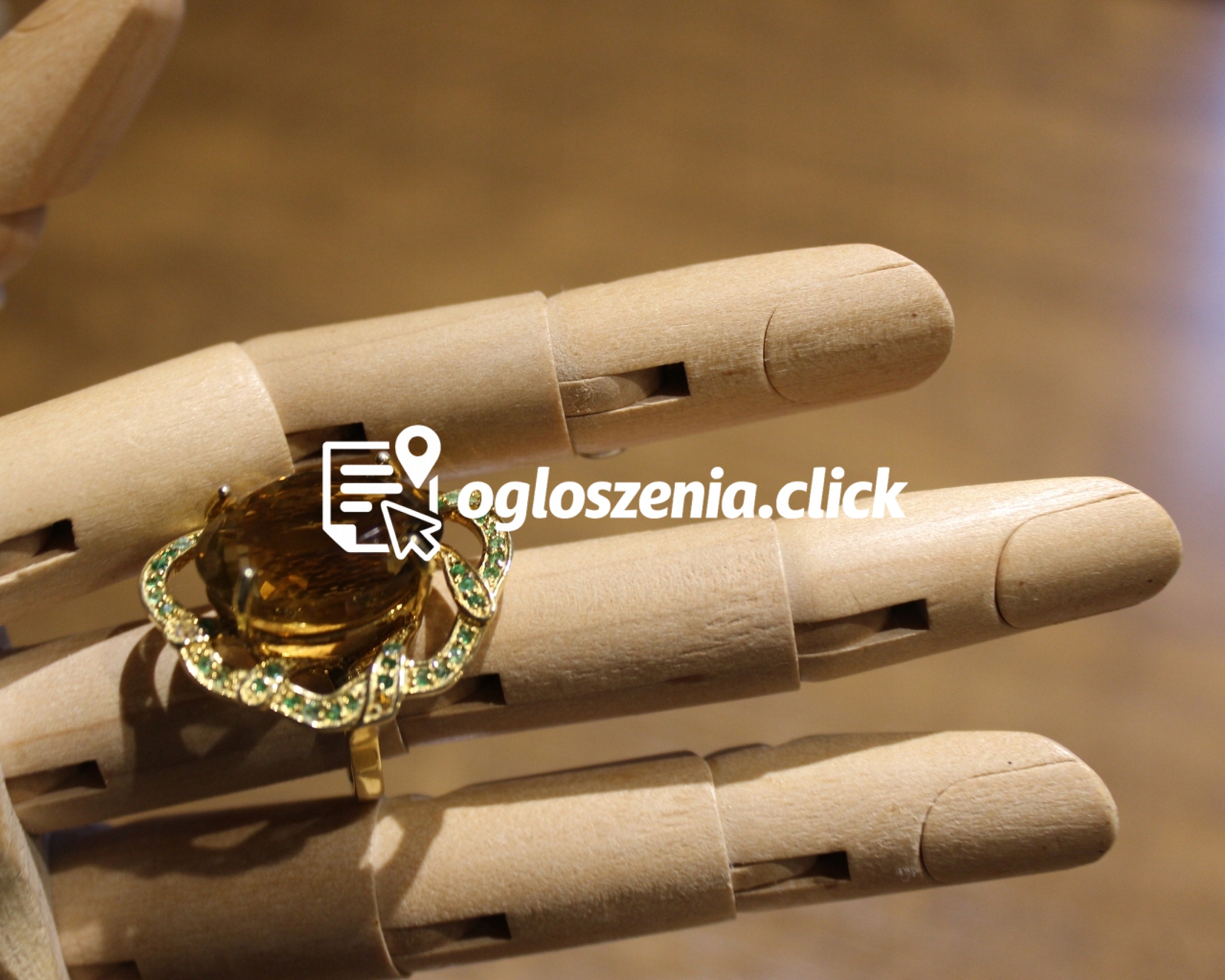 Zdjęcie produktu Pierscionek 925 kwarc koniakowy tsaworyty r 14